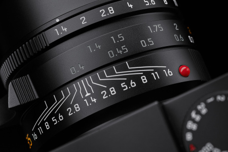 Summilux-M 35 f/1.4 ASPH., melns img 1